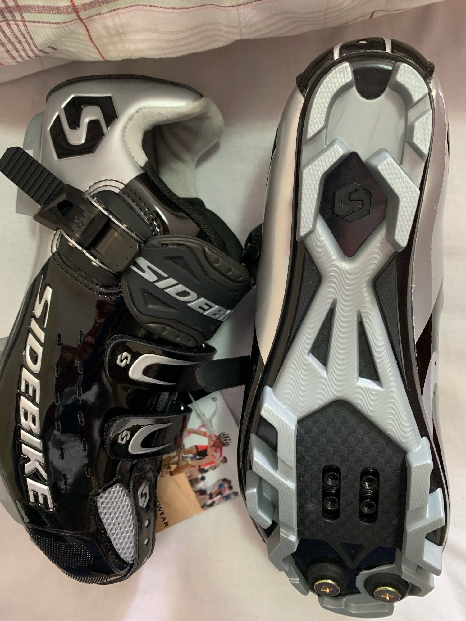 SIDEBIKE Road Cycling Shoes – Black & White Performance Fit